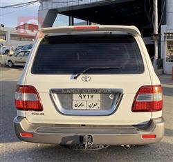 تۆیۆتا لاند کروزەر